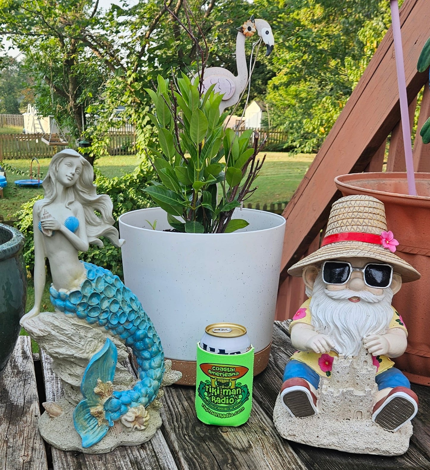 Neoprene Can Cooler – Tiki Man Radio