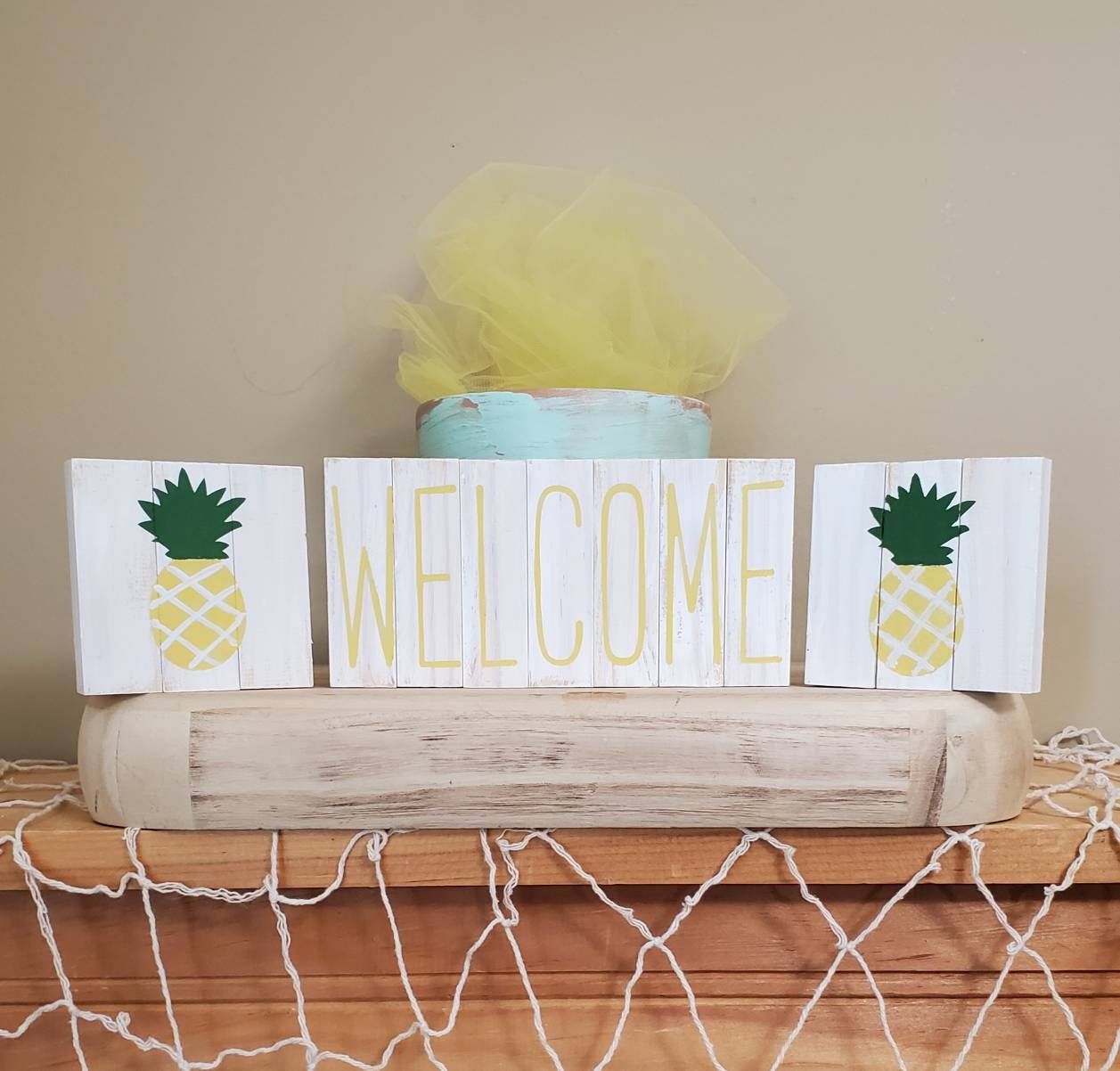 Pineapple Tiered Tray Sign Set – Hand-Painted Hospitality Decor