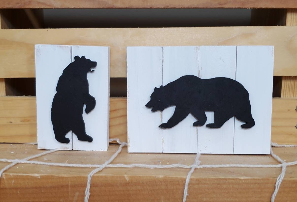 Hunting Cabin Tiered Tray Decor Set – 3D Wildlife & Rustic Signs with Labs, Bears, Buck & More