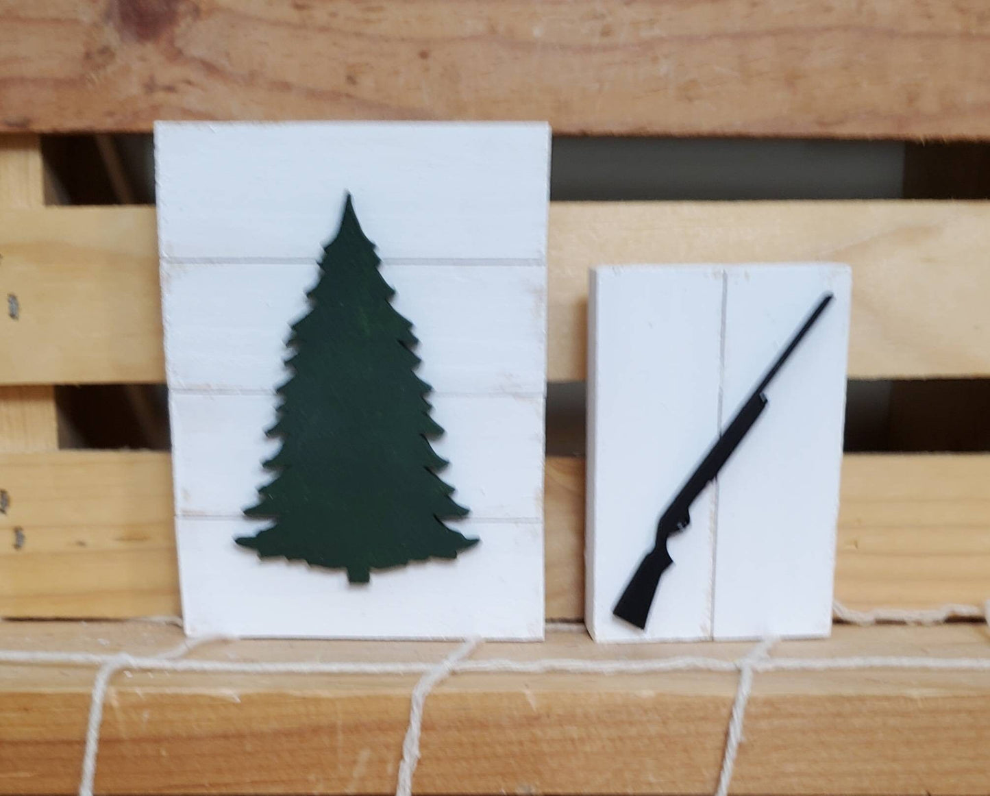 Hunting Cabin Tiered Tray Decor Set – 3D Wildlife & Rustic Signs with Labs, Bears, Buck & More
