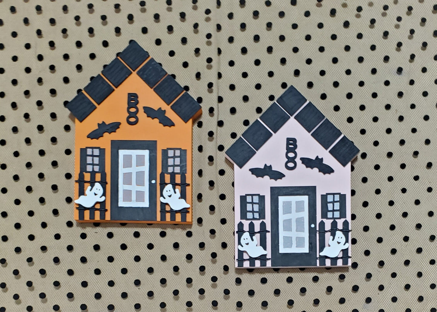 Pink Halloween Mini House Decor – Hand-Painted Shelf Sitters with Ghosts, Bats, and BOO Details